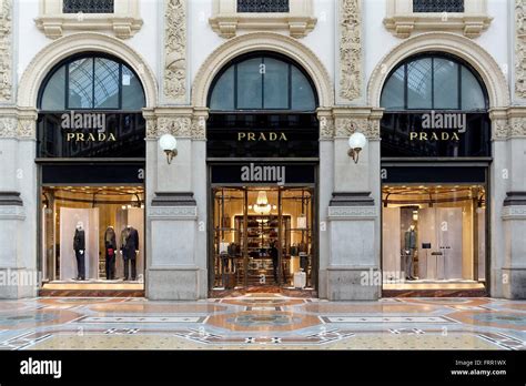 Prada, Galleria Vittorio Emanuele II 63